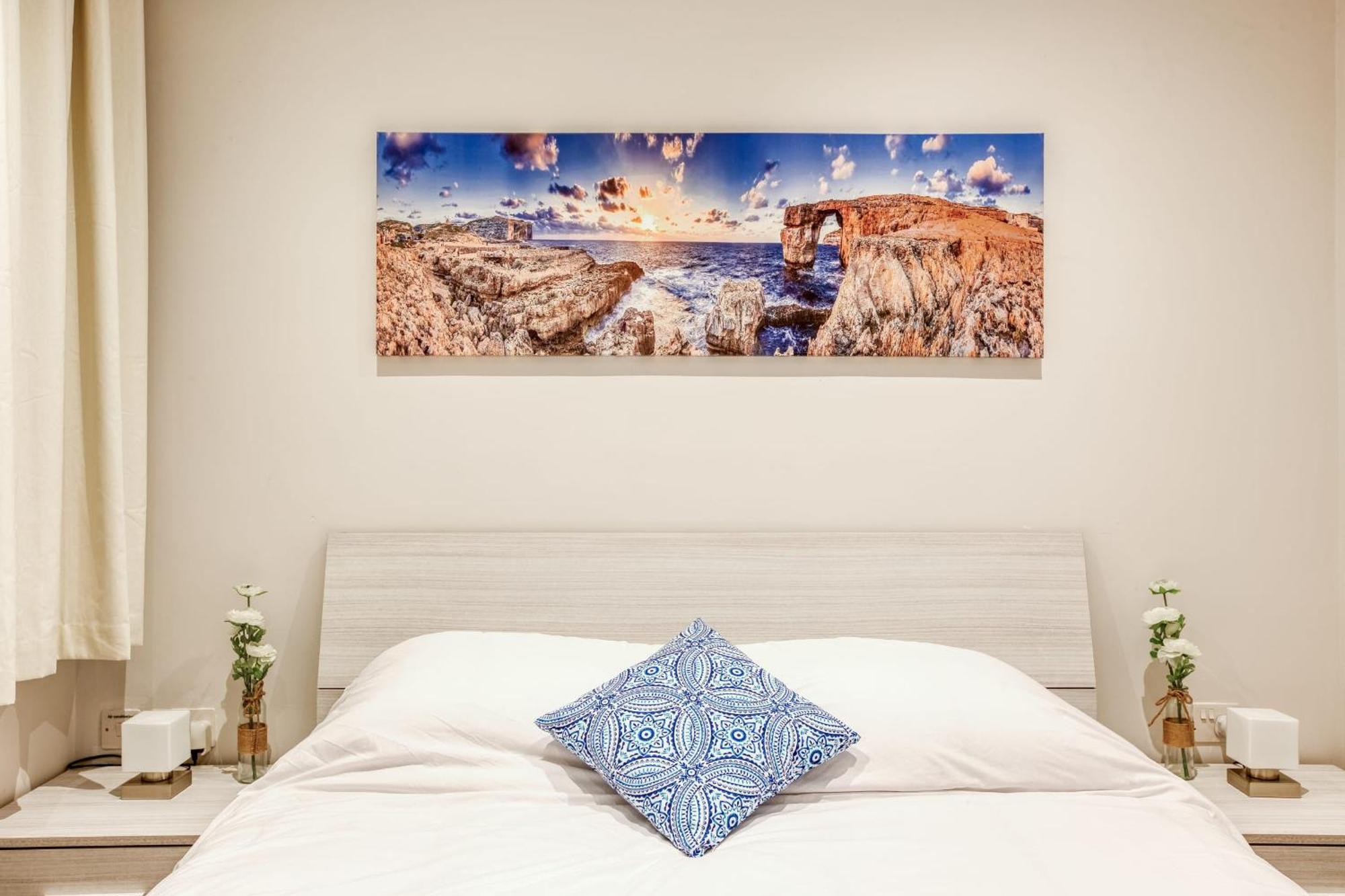 Bluebell Apartment-hosted By Sweetstay Apartment *