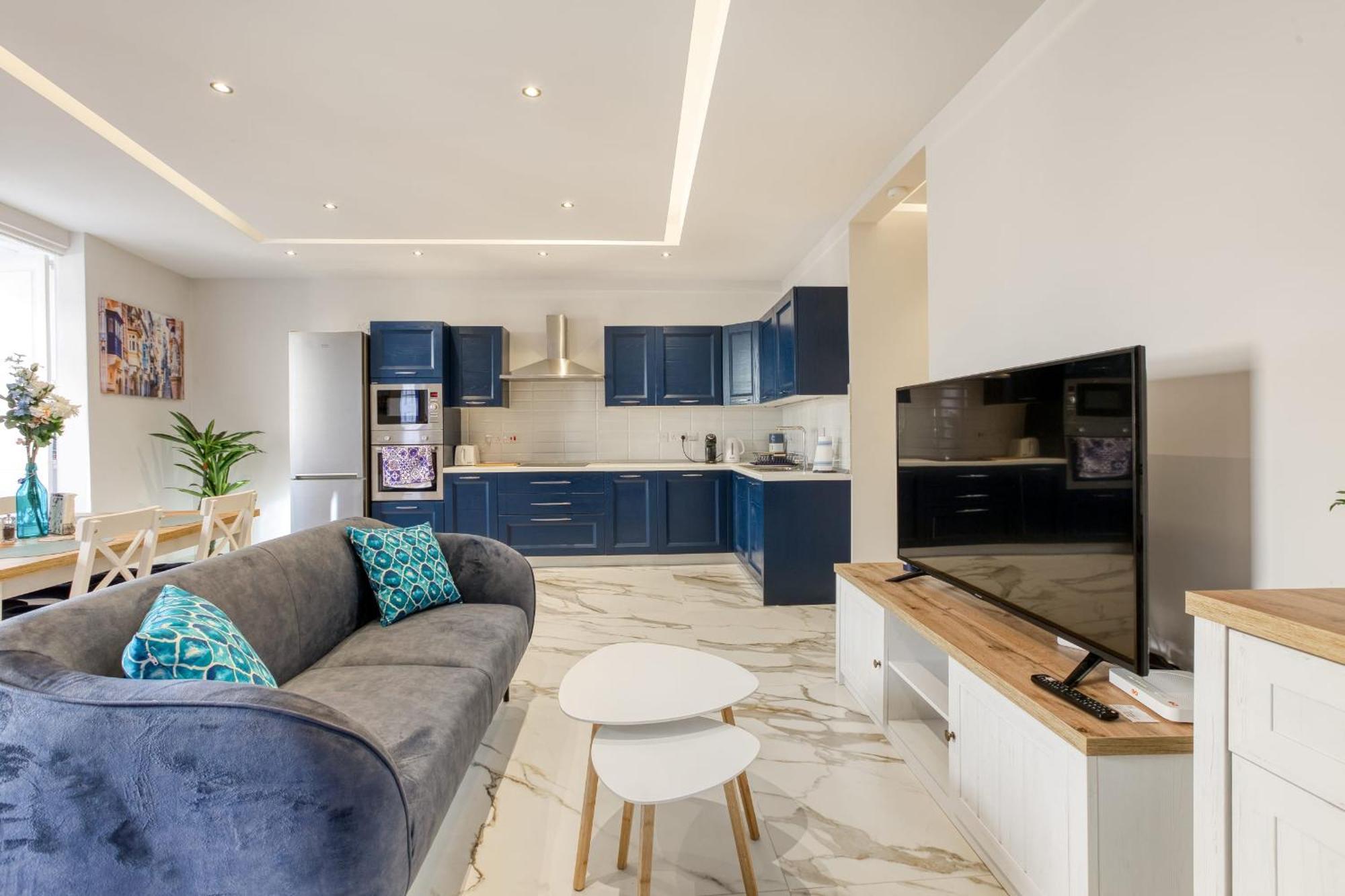 Bluebell Apartment-hosted By Sweetstay Apartment *
